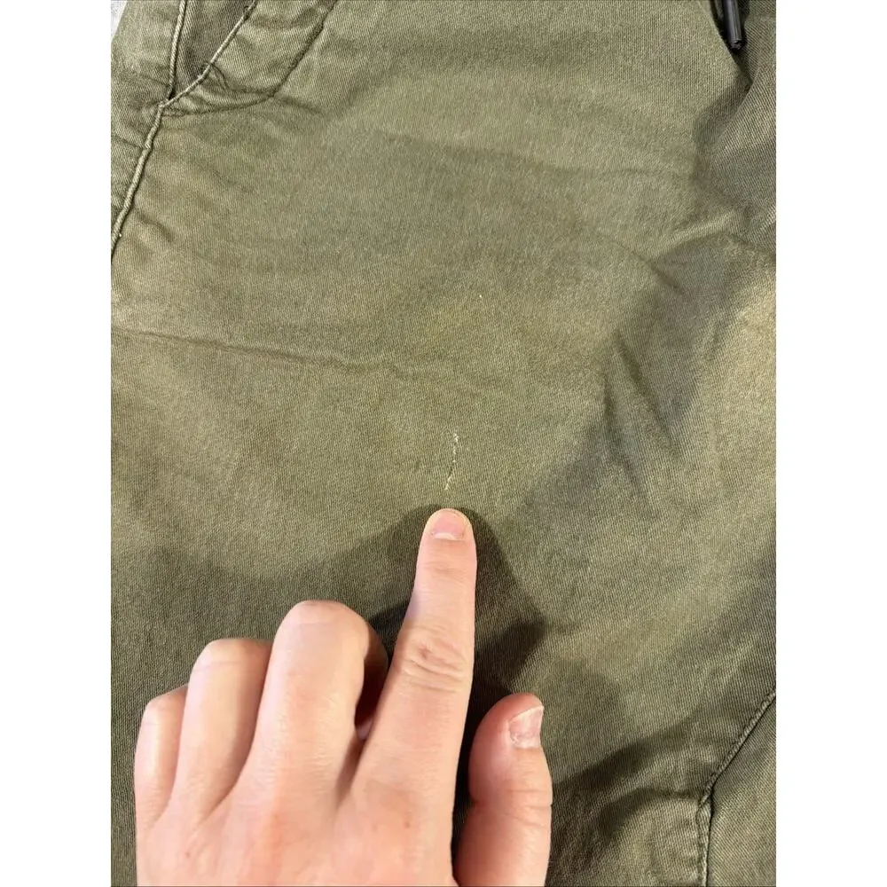 Volcom Green Bermuda Shorts, Size M, Men’s Summer Shorts